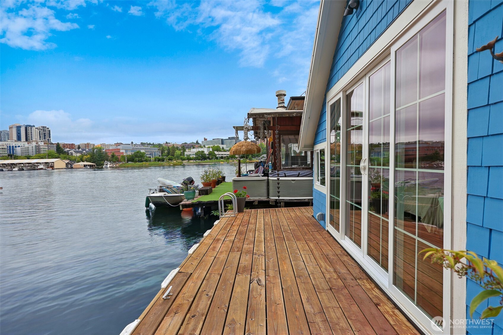 3146 Portage Bay Place E #B, Seattle, WA 98102, photo 2 of 40