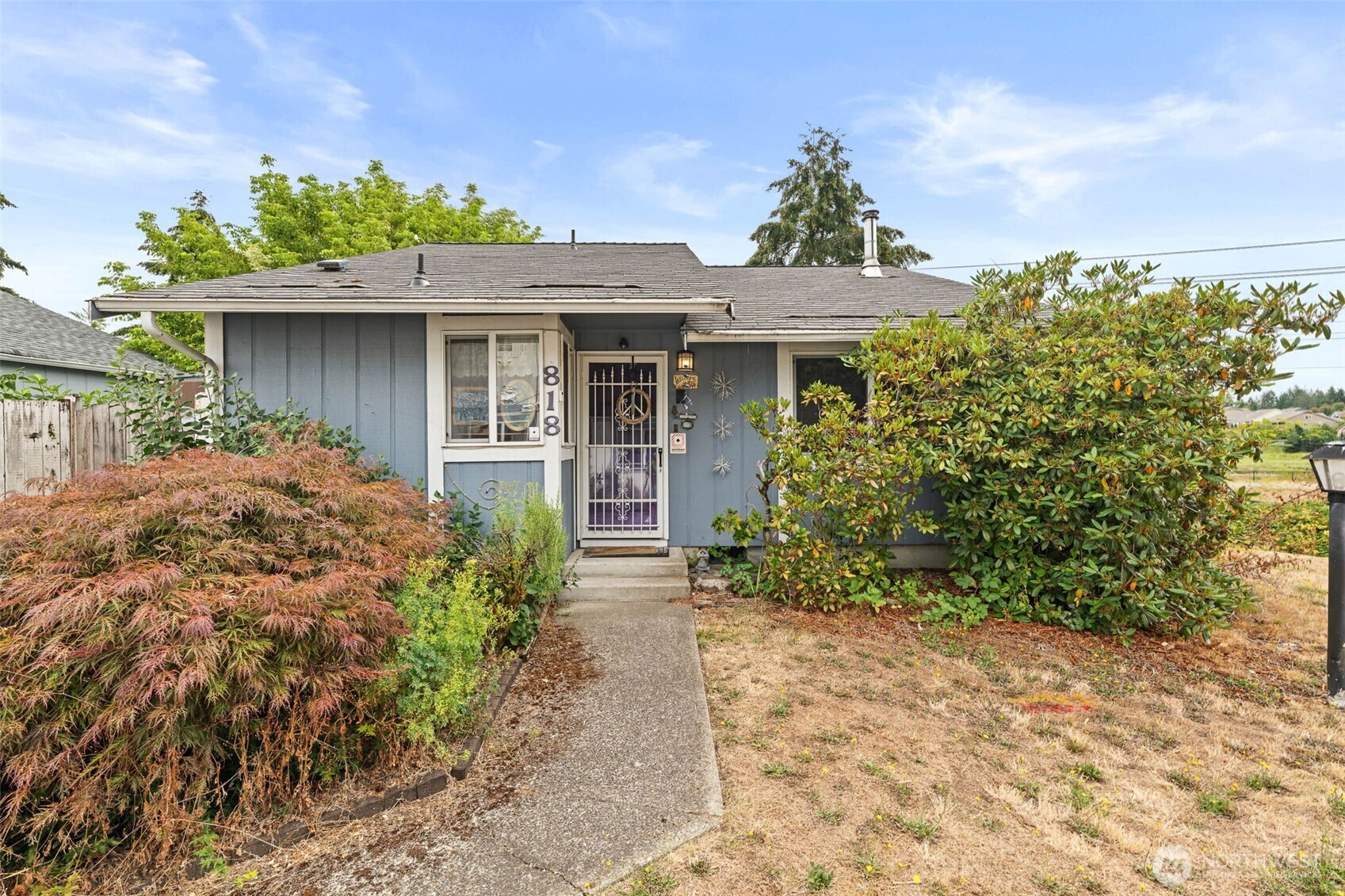 818 Berne Lane SE