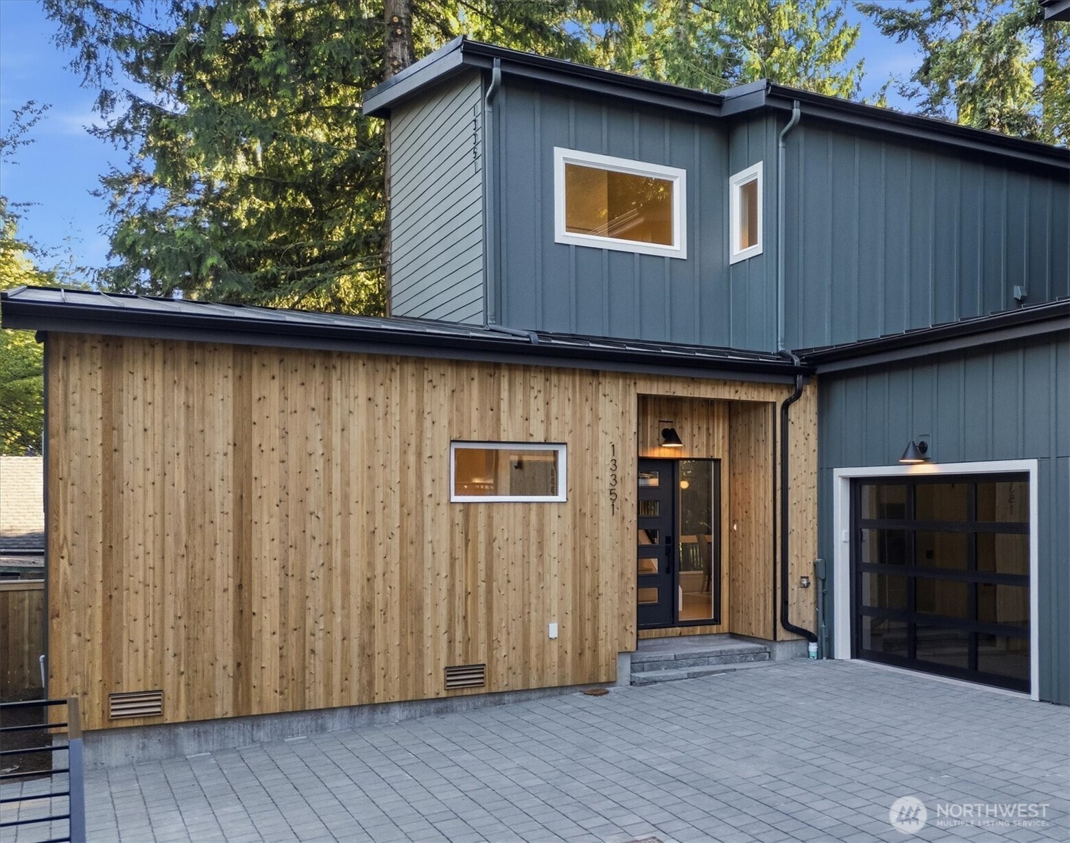 13351 25th Avenue NE, Seattle, WA 98125, photo 2 of 30