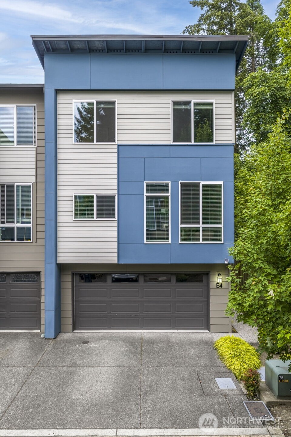 16201 Meadow Road #E4, Lynnwood, WA 98087, photo 2 of 2