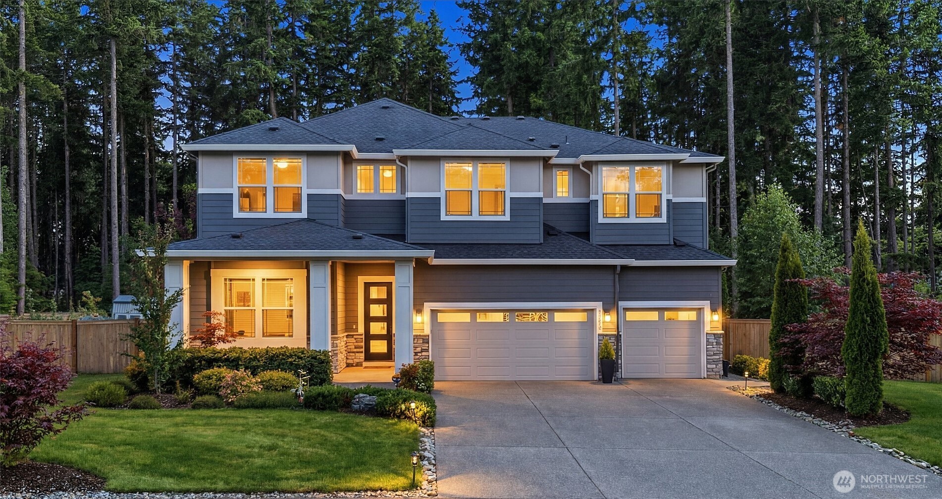 14428 110th Street NE, Lake Stevens, WA 98258, photo 2 of 3