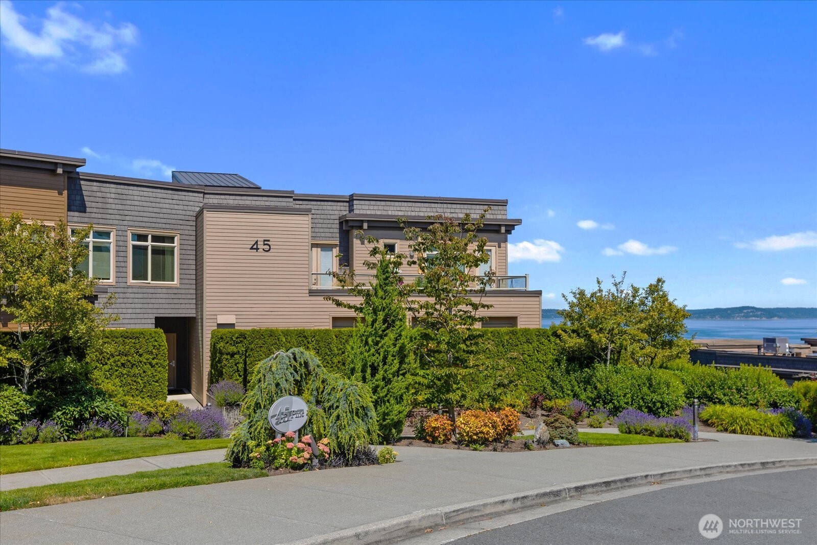 45 Pine Street #101