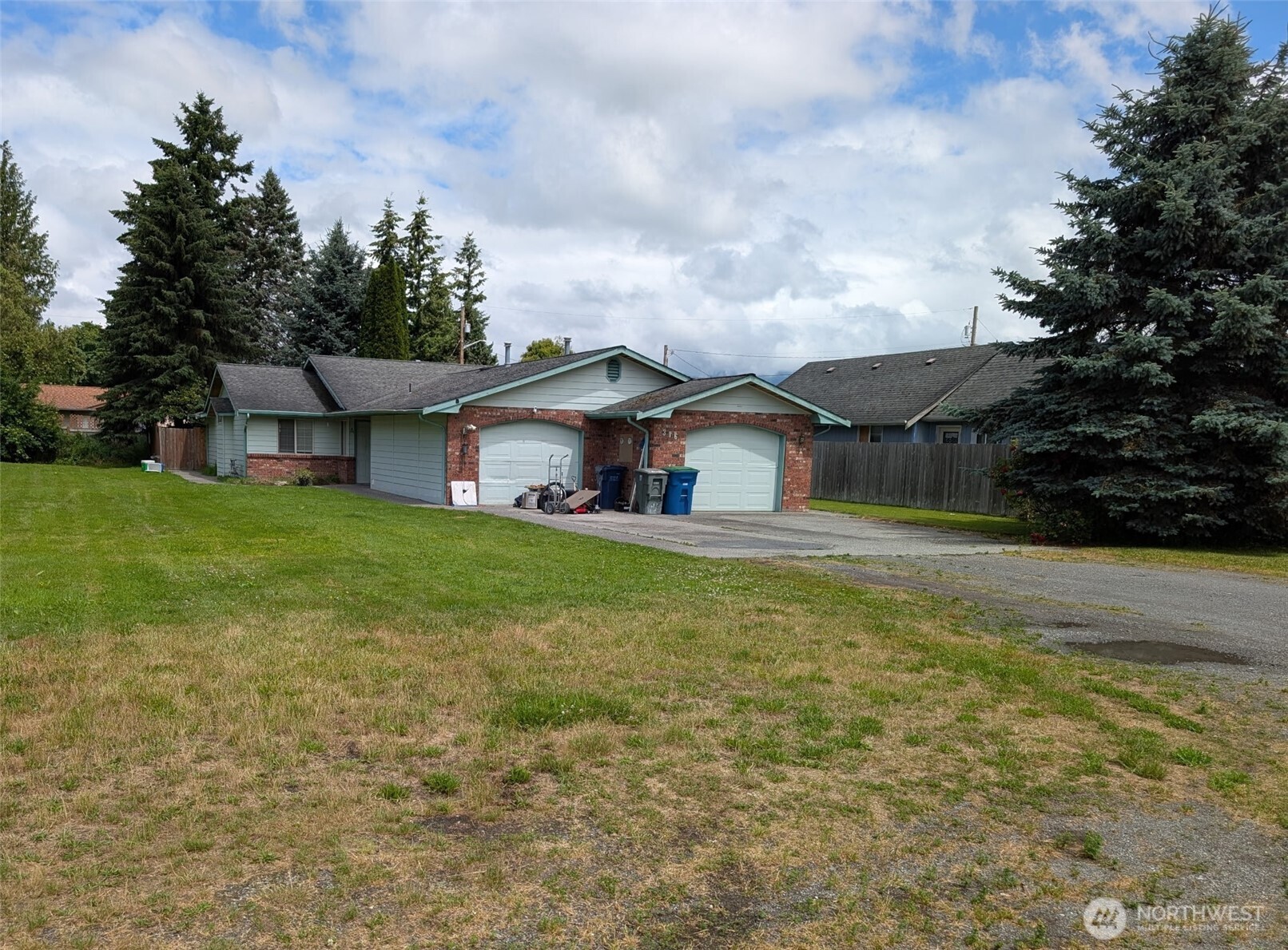 316 W Munro Street