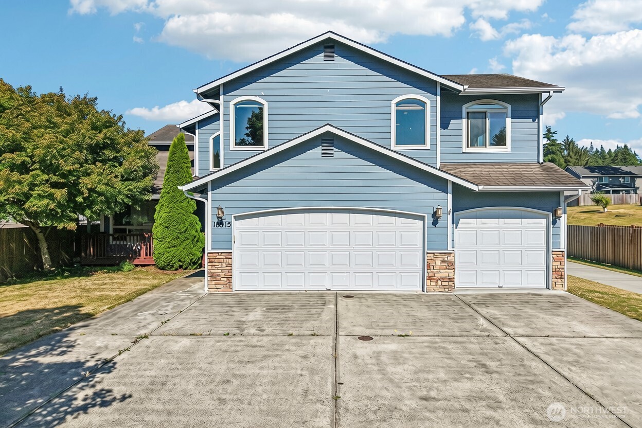 18915 42nd Drive NE