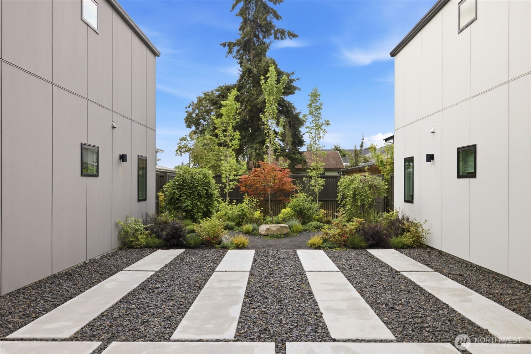 4405 S Holly Street, Seattle, WA 98118, photo 3 of 39