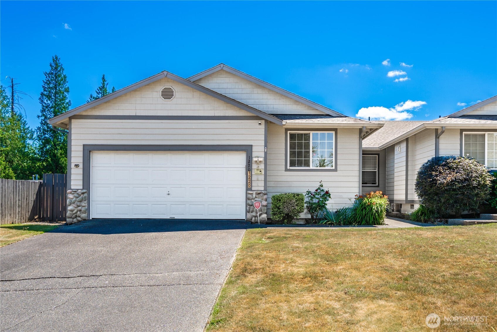 1220 184th Street Ct E