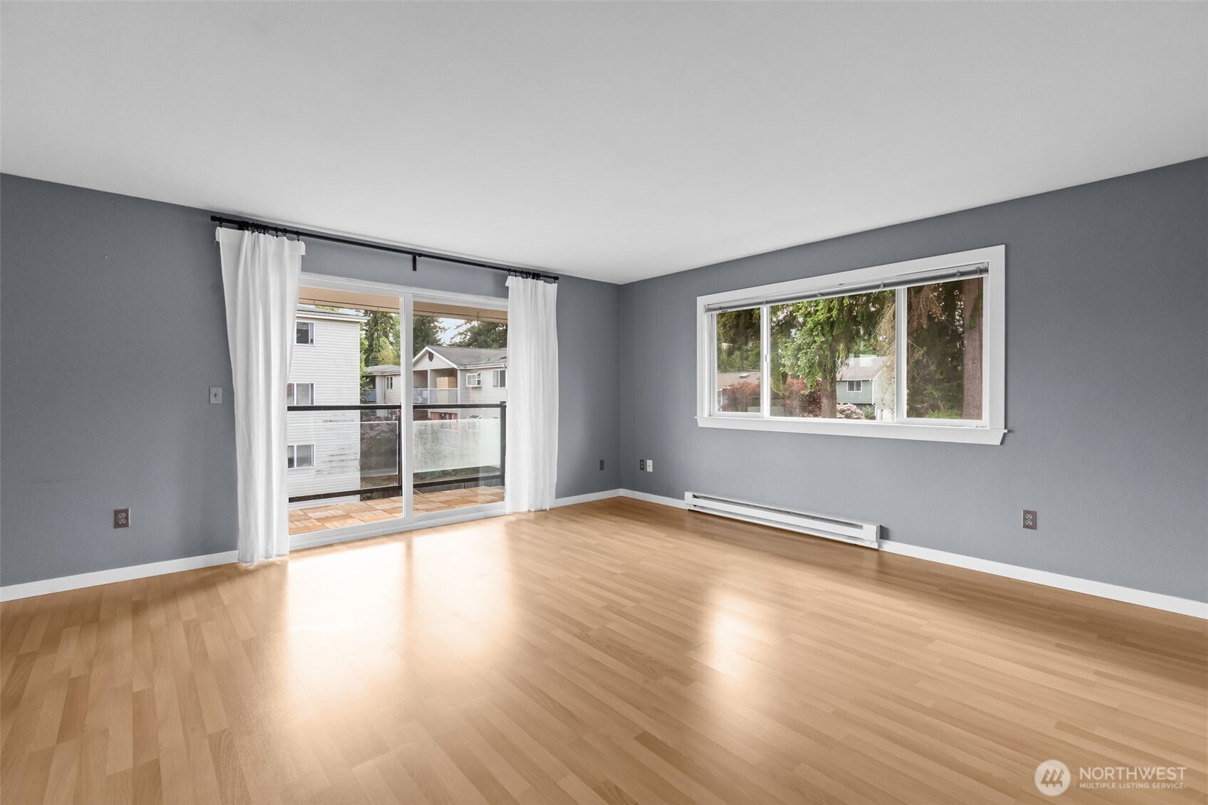 845 NE 125th Street #404, Seattle, WA 98125, photo 4 of 38