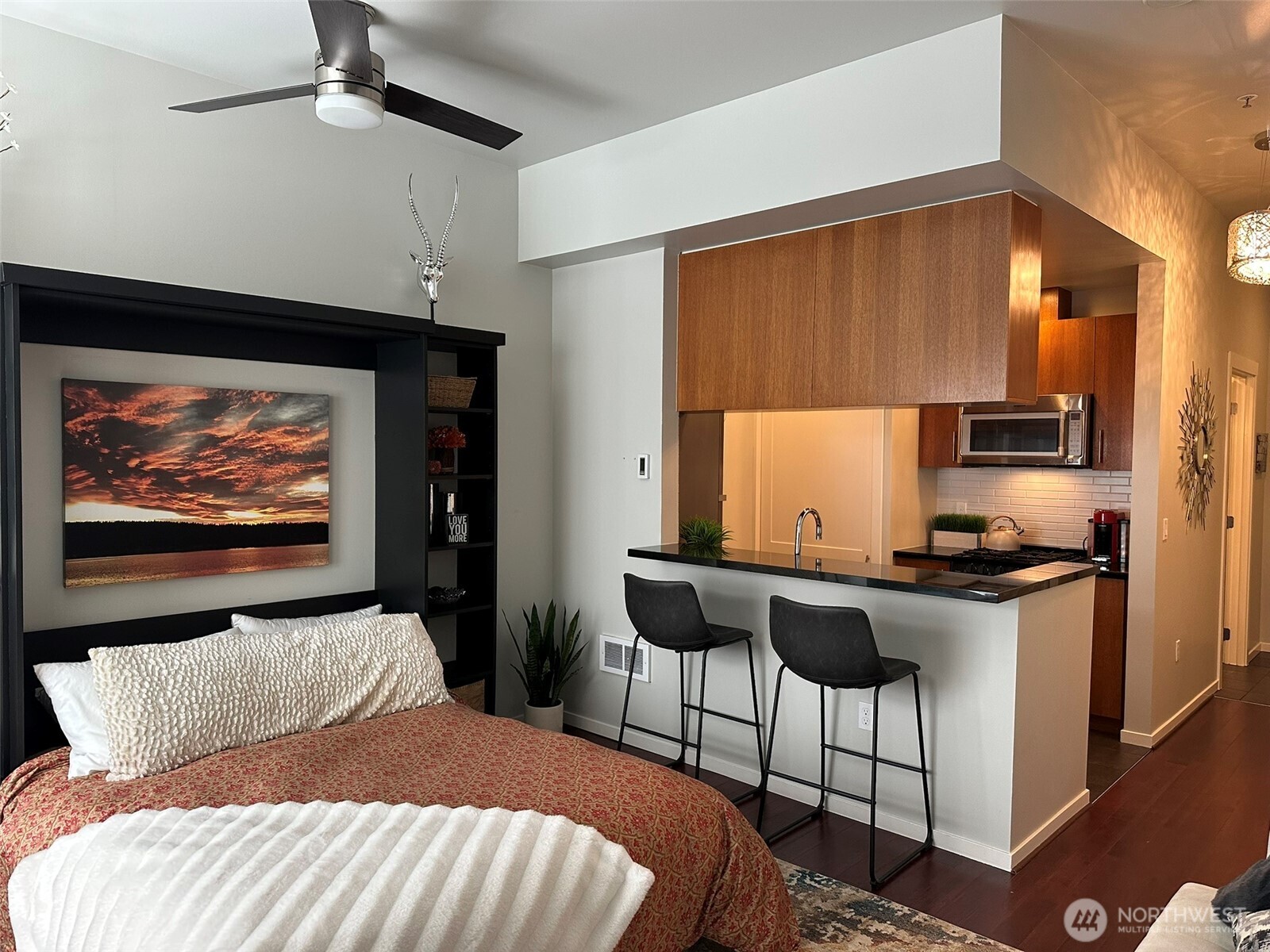 2721 1st Avenue #103, Seattle, WA 98121, photo 3 of 31