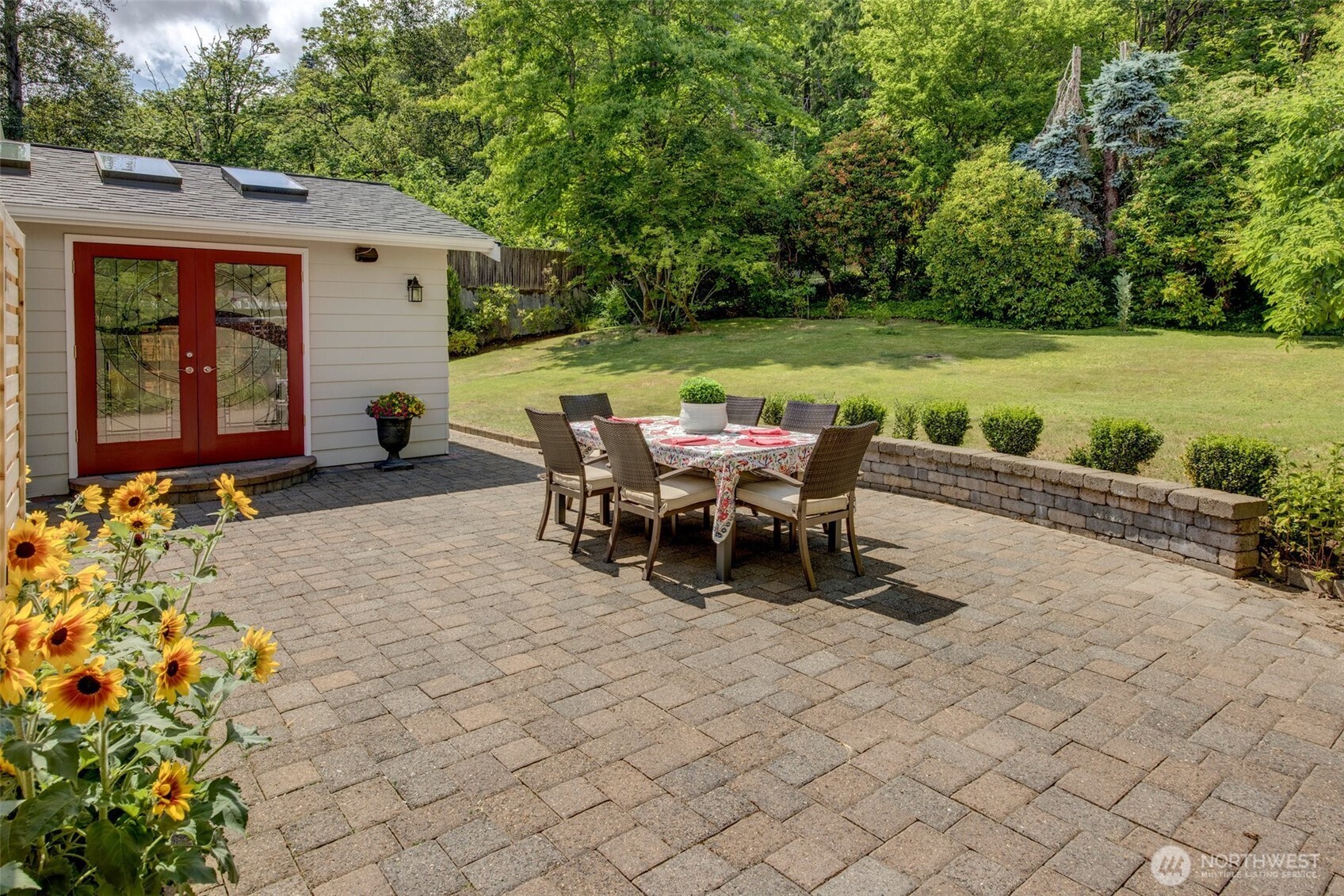 7616 SE 37th Place