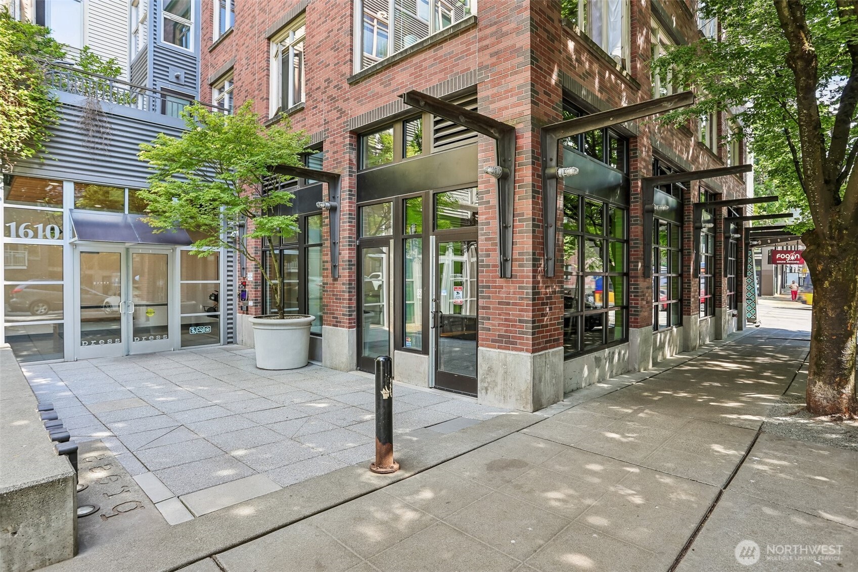 1610 Belmont Avenue #515, Seattle, WA 98122, photo 4 of 27