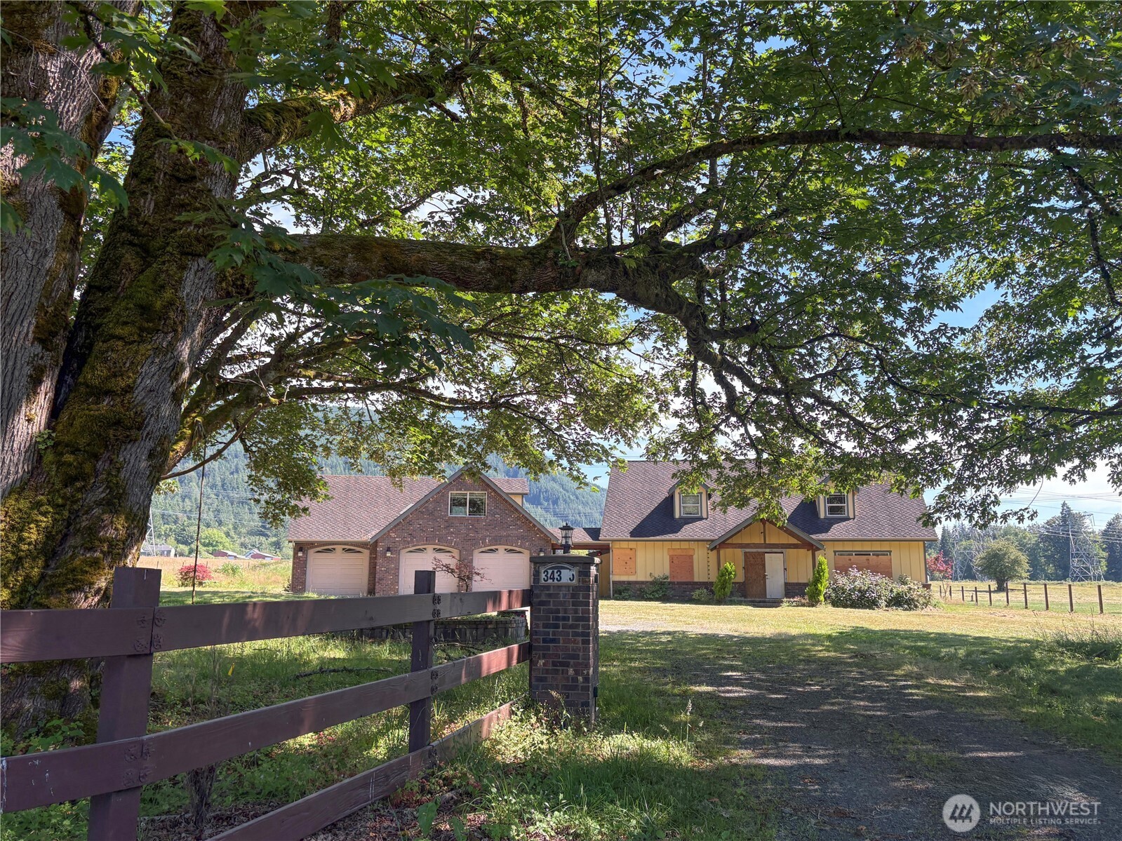 34325 SE 263rd Place, Ravensdale, WA 98051, photo 2 of 2