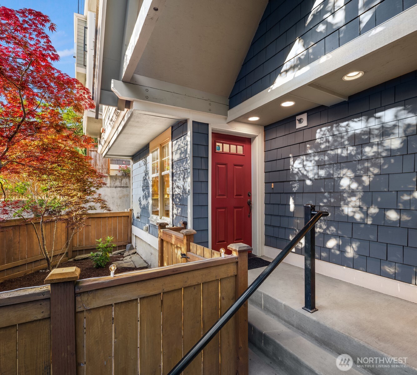 3670 Dayton Avenue N #B, Seattle, WA 98103, photo 3 of 38