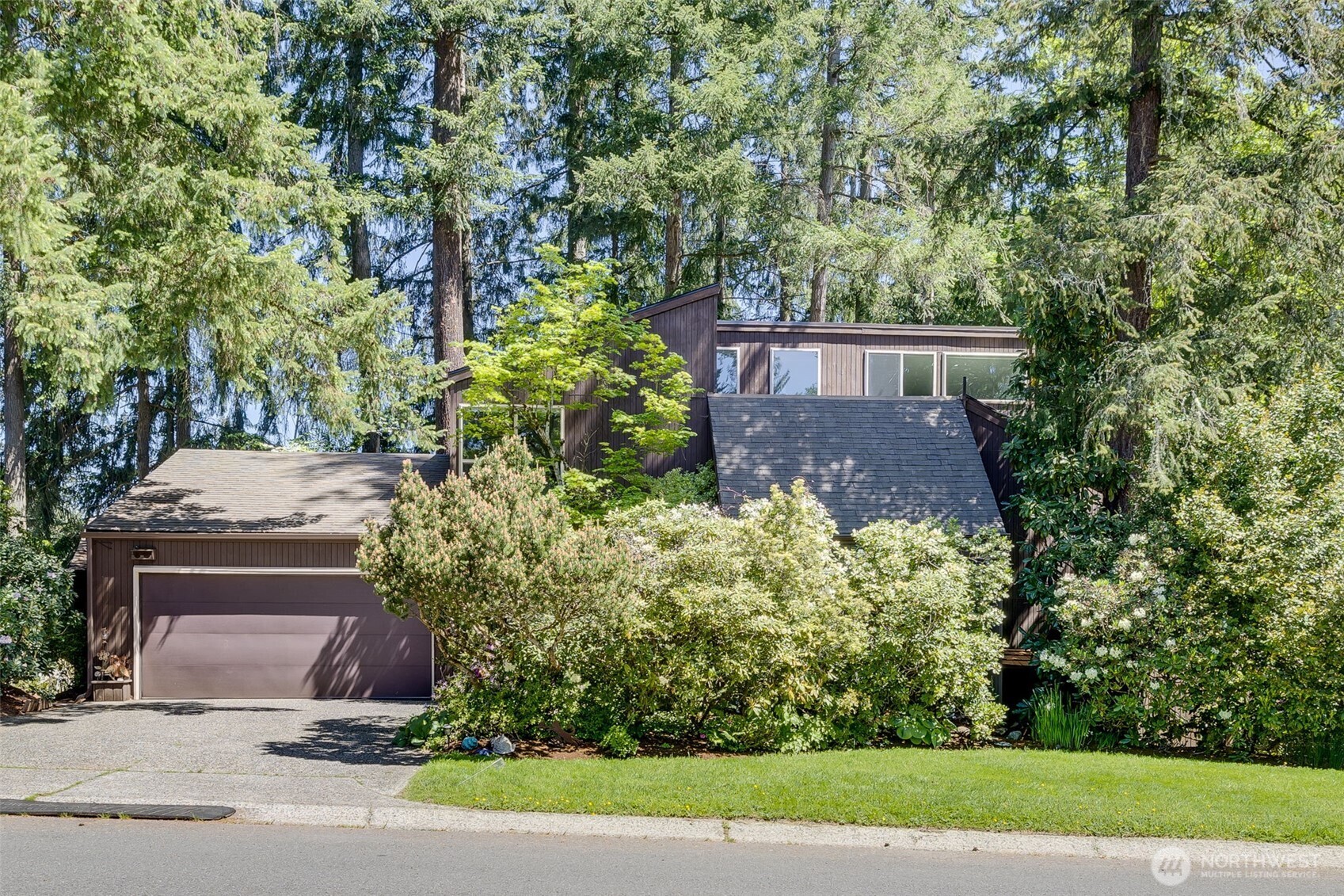 3068 169th Avenue NE