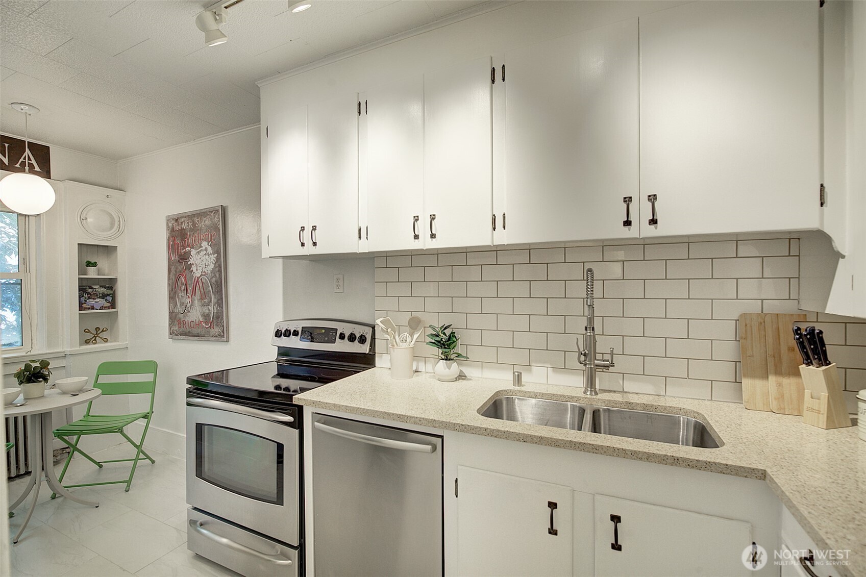 4725 15th Avenue NE #16, Seattle, WA 98105, photo 4 of 23