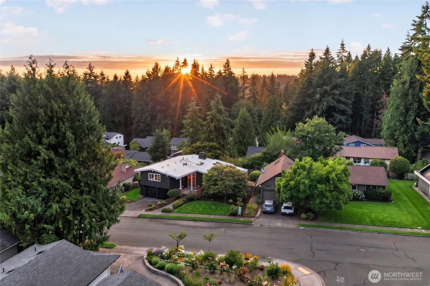 11720 NE 144th Place, Kirkland, WA 98034-1117, photo 2 of 3
