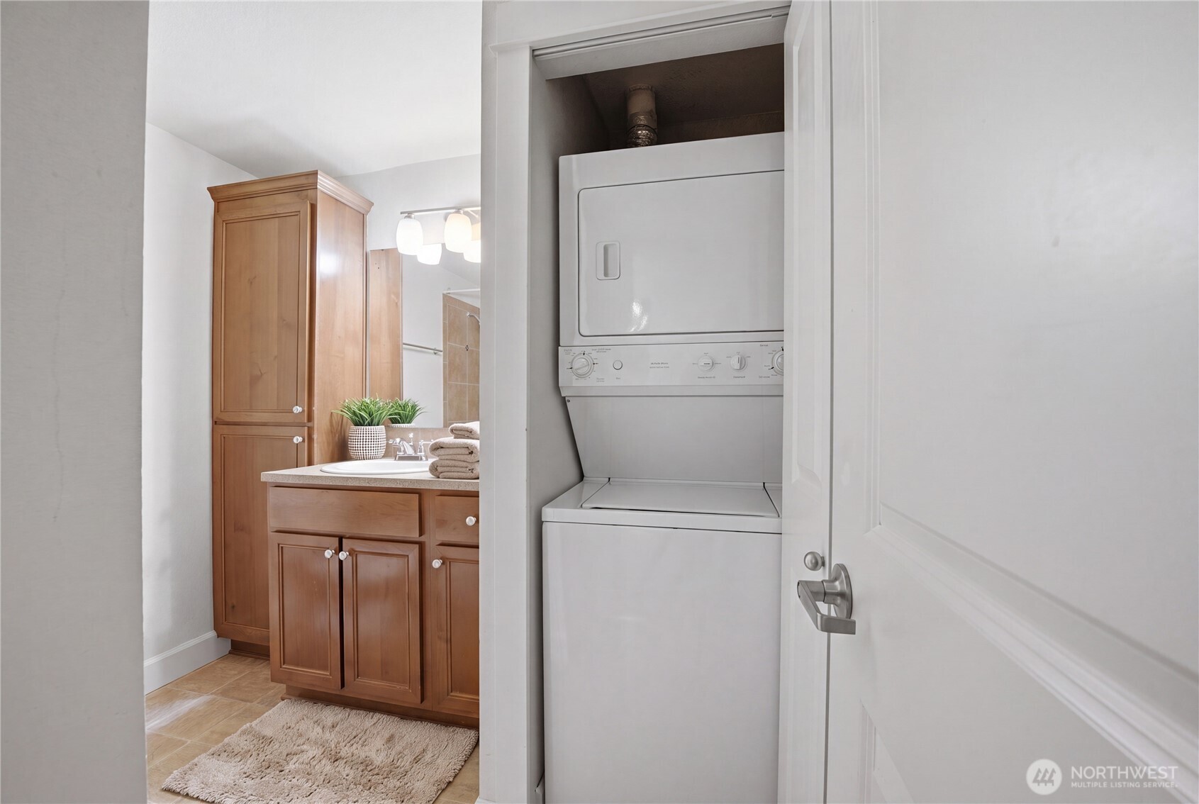 300 N 130th Street #2303, Seattle, WA 98133, photo 3 of 18