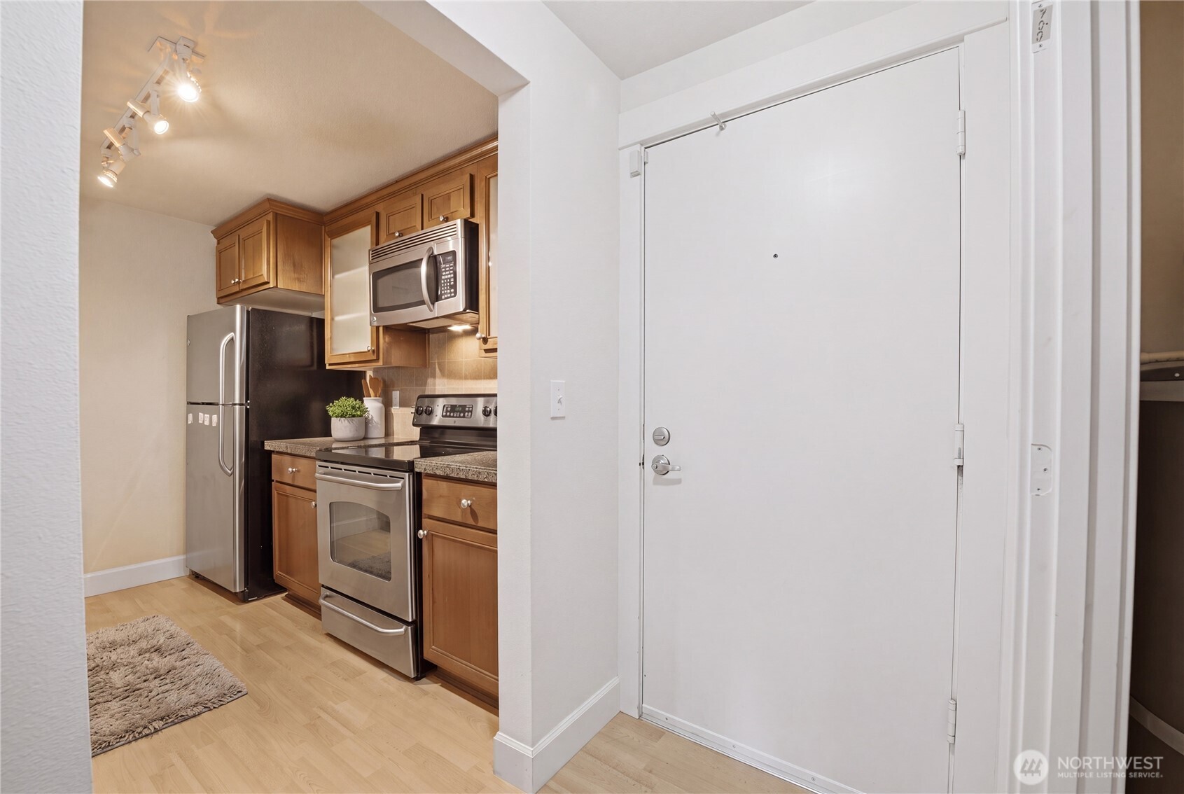 300 N 130th Street #2303, Seattle, WA 98133, photo 5 of 18