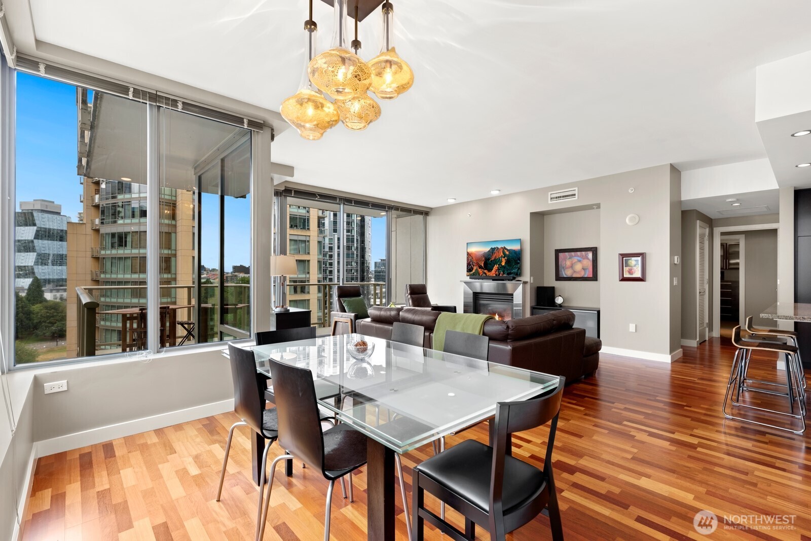 910 Lenora Street #S1010, Seattle, WA 98121, photo 4 of 40