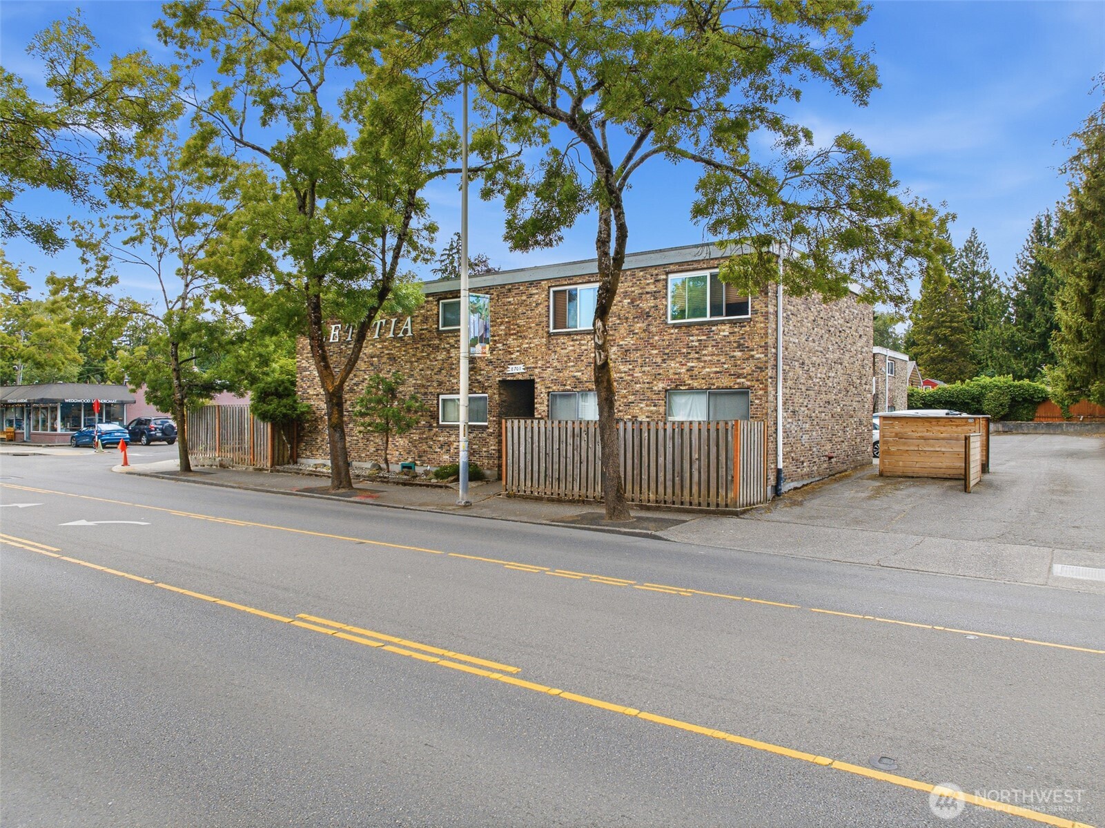 8701 35th Avenue NE #Apt 4, Seattle, WA 98115, photo 2 of 36
