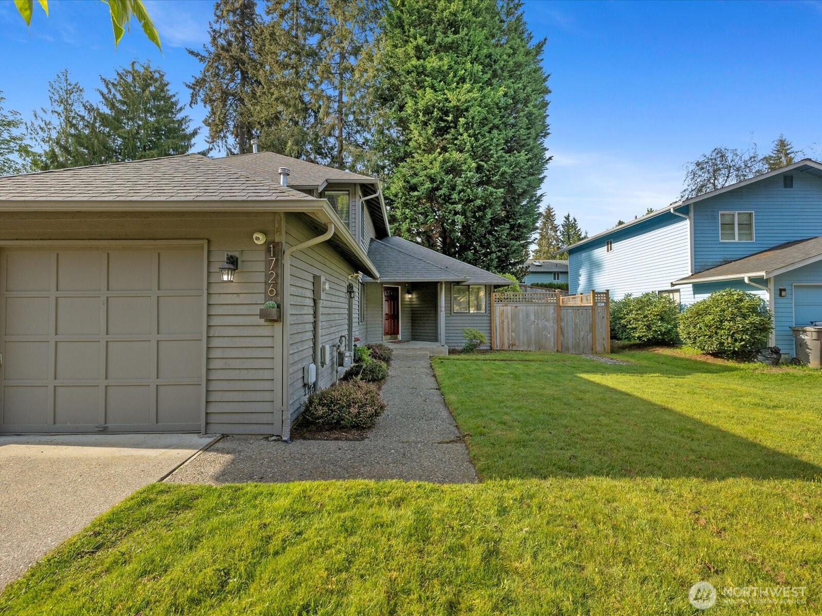 1726 174th Place SE, Bothell, WA 98012, photo 2 of 3