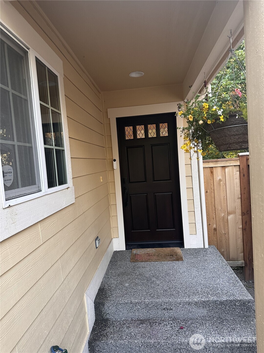 11526 NE 116th Street, Kirkland, WA 98034, photo 2 of 2