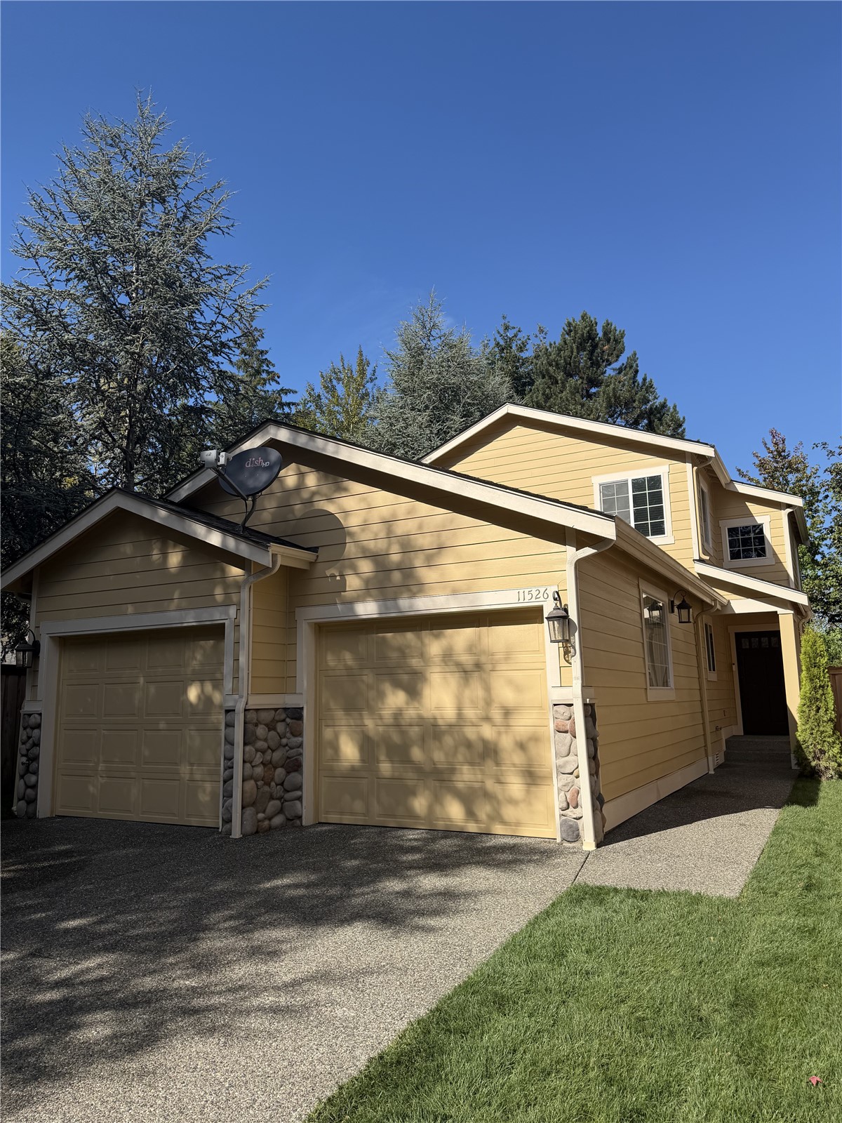 11526 NE 116th Street, Kirkland, WA 98034, photo 3 of 3