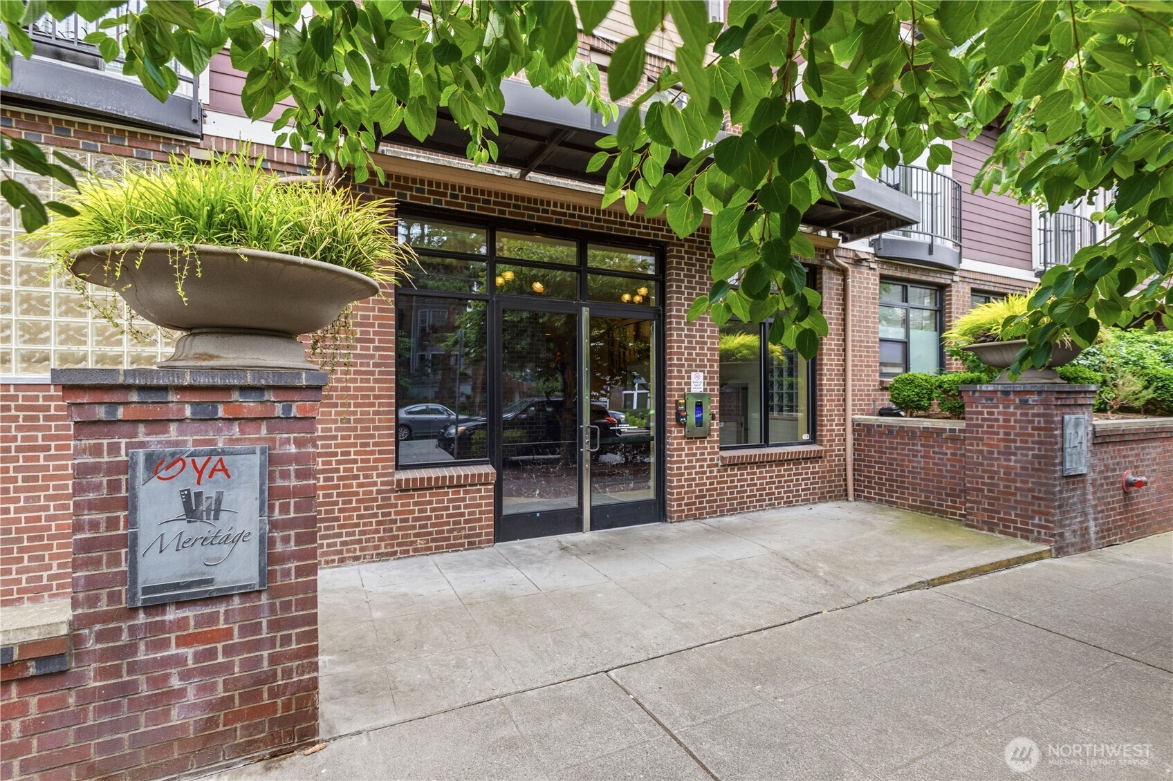 124 Bellevue Avenue E #601