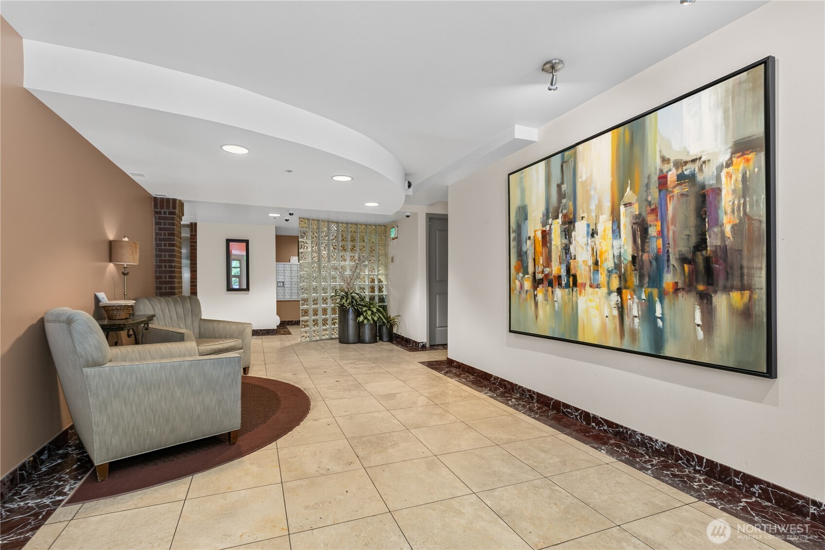 124 Bellevue Avenue E #601, Seattle, WA 98102, photo 5 of 29