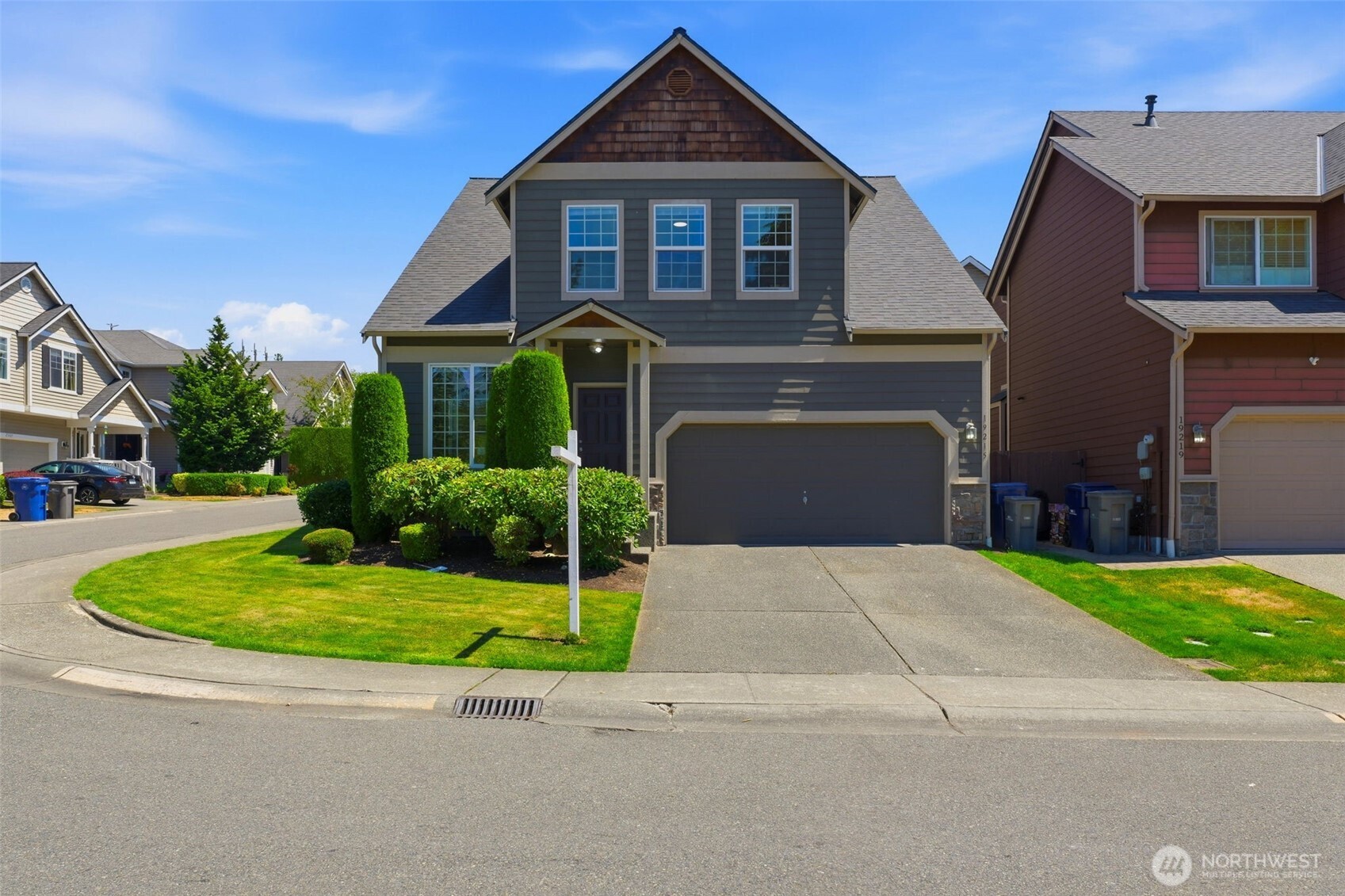 19215 25th Avenue SE, Bothell, WA 98012, photo 2 of 3