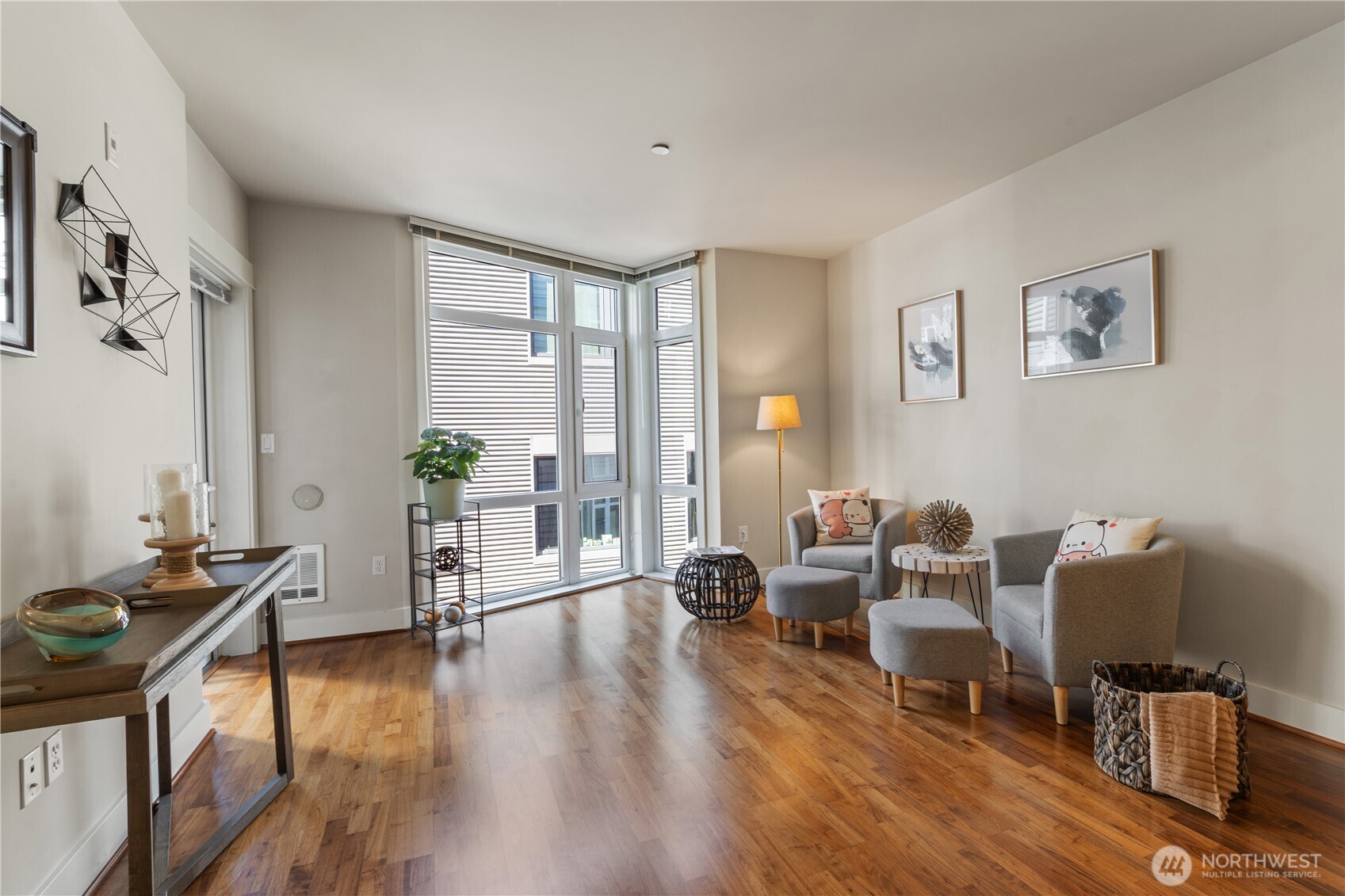 699 John Street #507, Seattle, WA 98109, photo 3 of 32