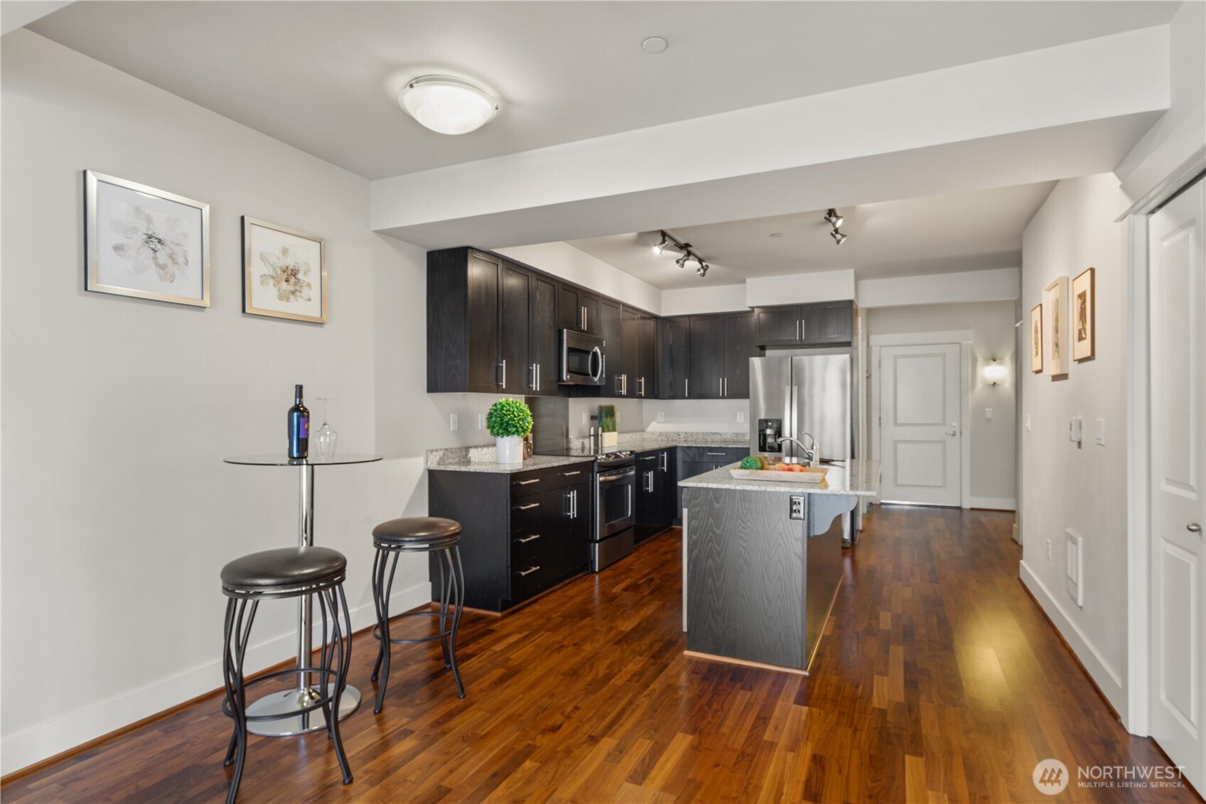699 John Street #507, Seattle, WA 98109, photo 5 of 32