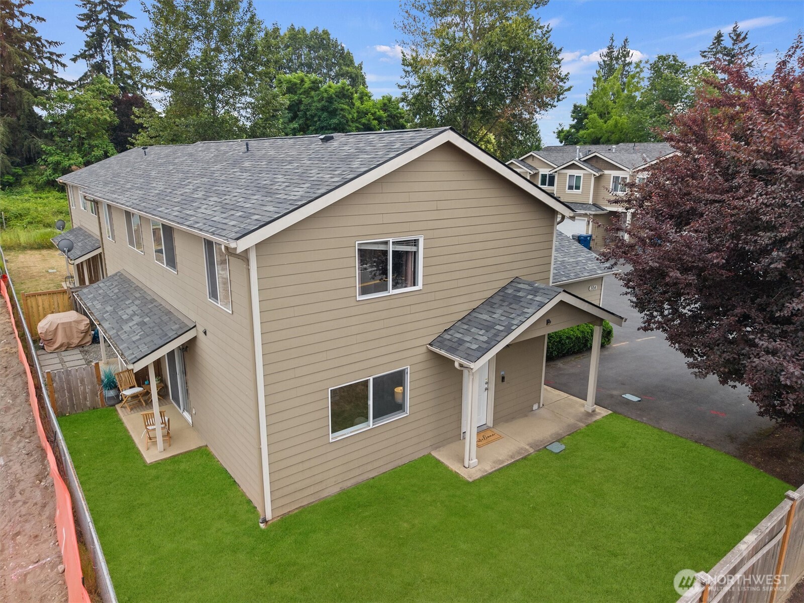 304 29th Street SE #101