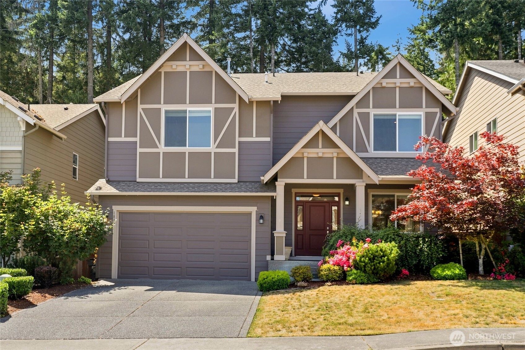 1880 Claret Loop NW