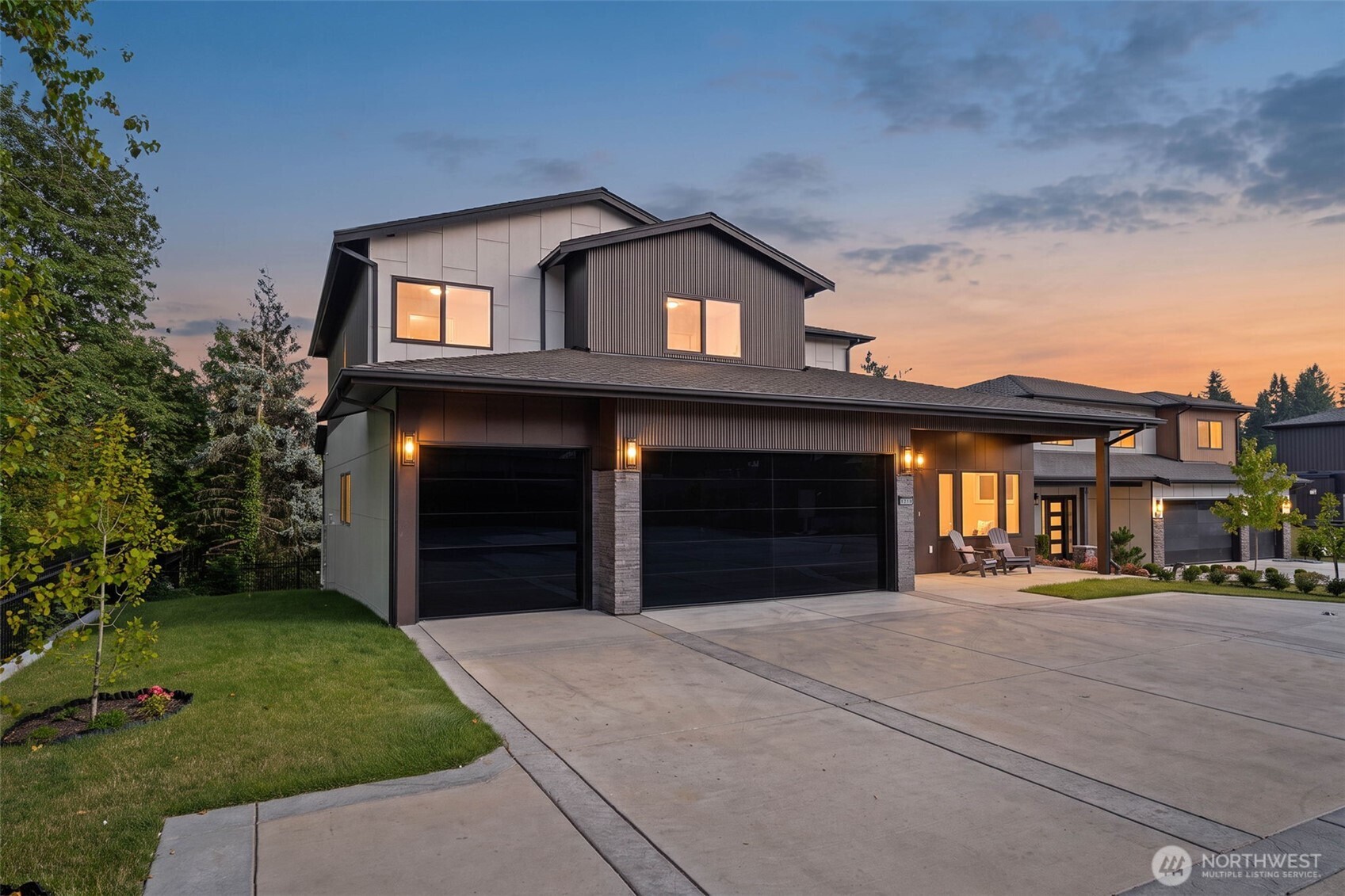 1219 158th Place SW, Lynnwood, WA 98087, photo 2 of 5
