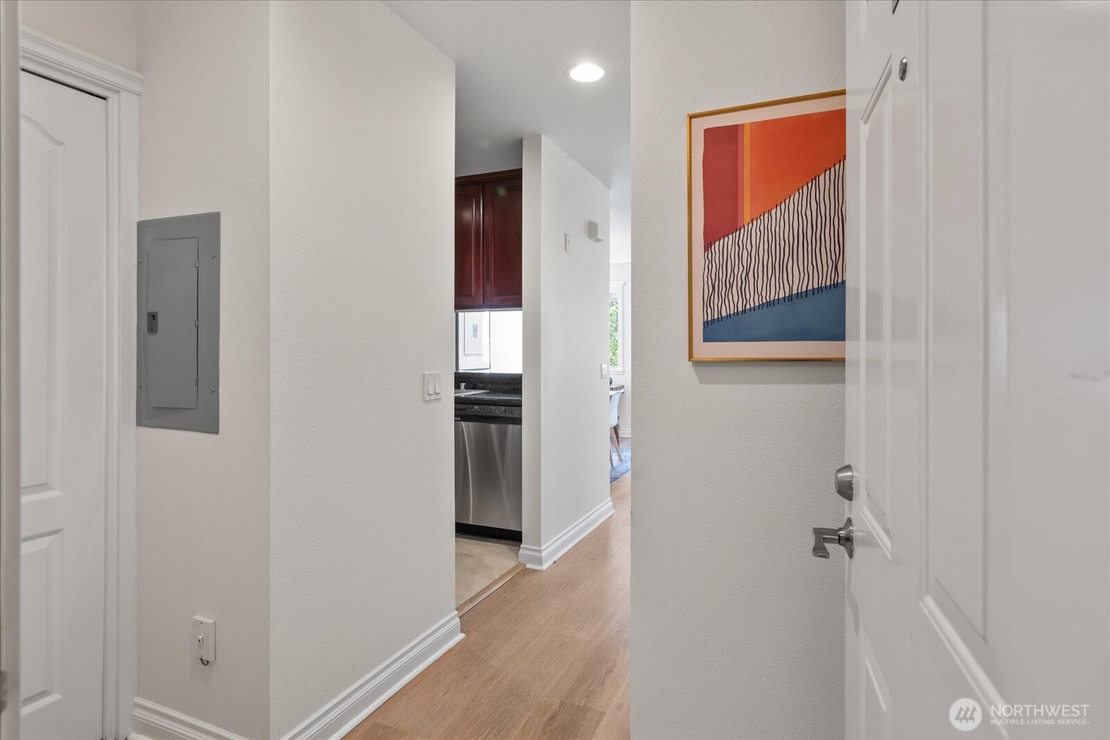 717 E Denny Way #3A, Seattle, WA 98122-6738, photo 4 of 37