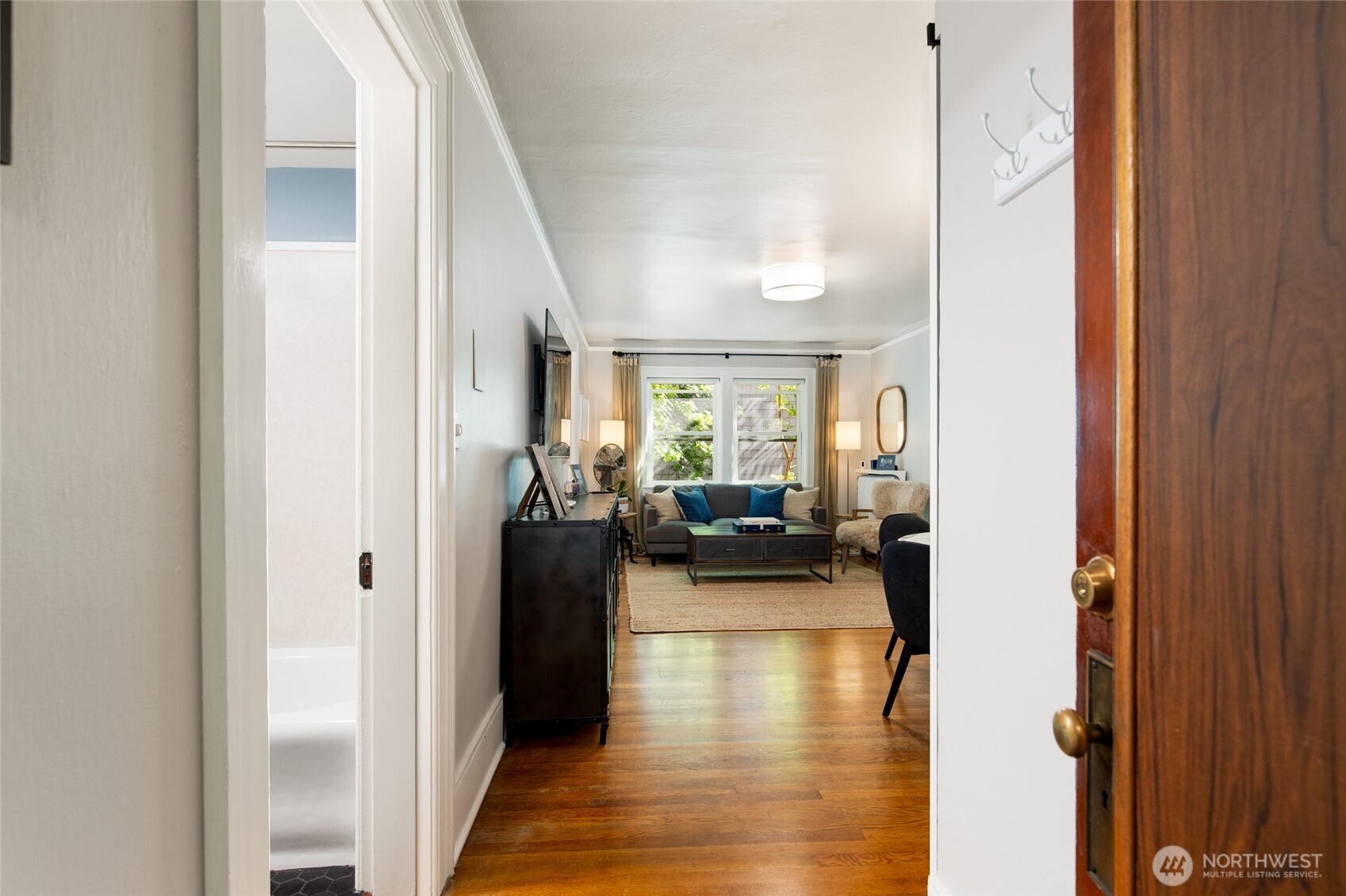 4725 15th Avenue NE #12, Seattle, WA 98105, photo 4 of 34
