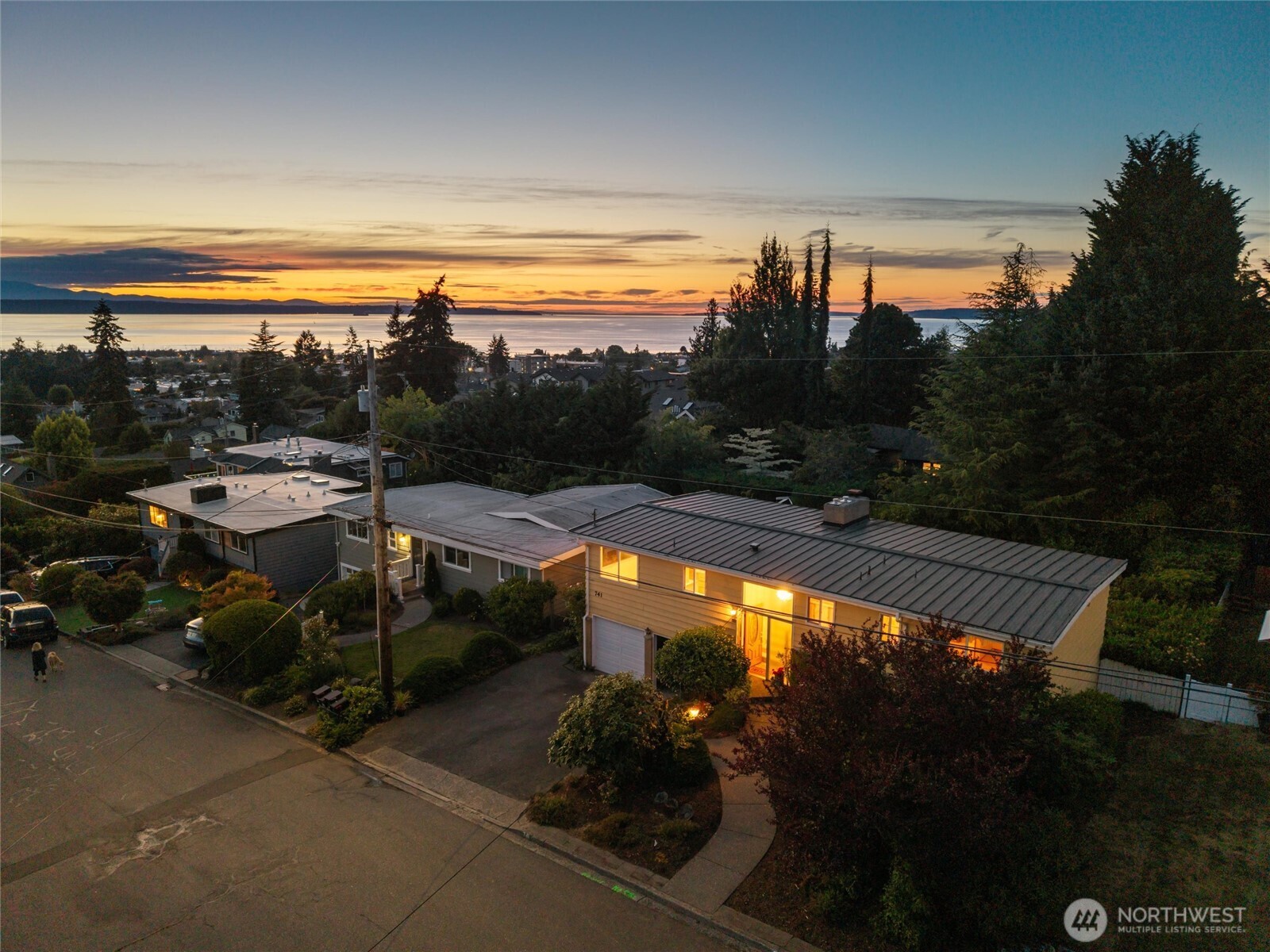 741 Hemlock Street