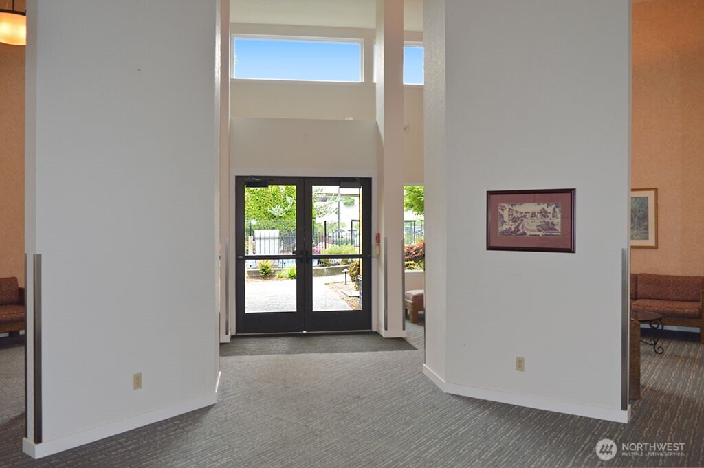 11300 1st Avenue NE #321, Seattle, WA 98125, photo 2 of 40