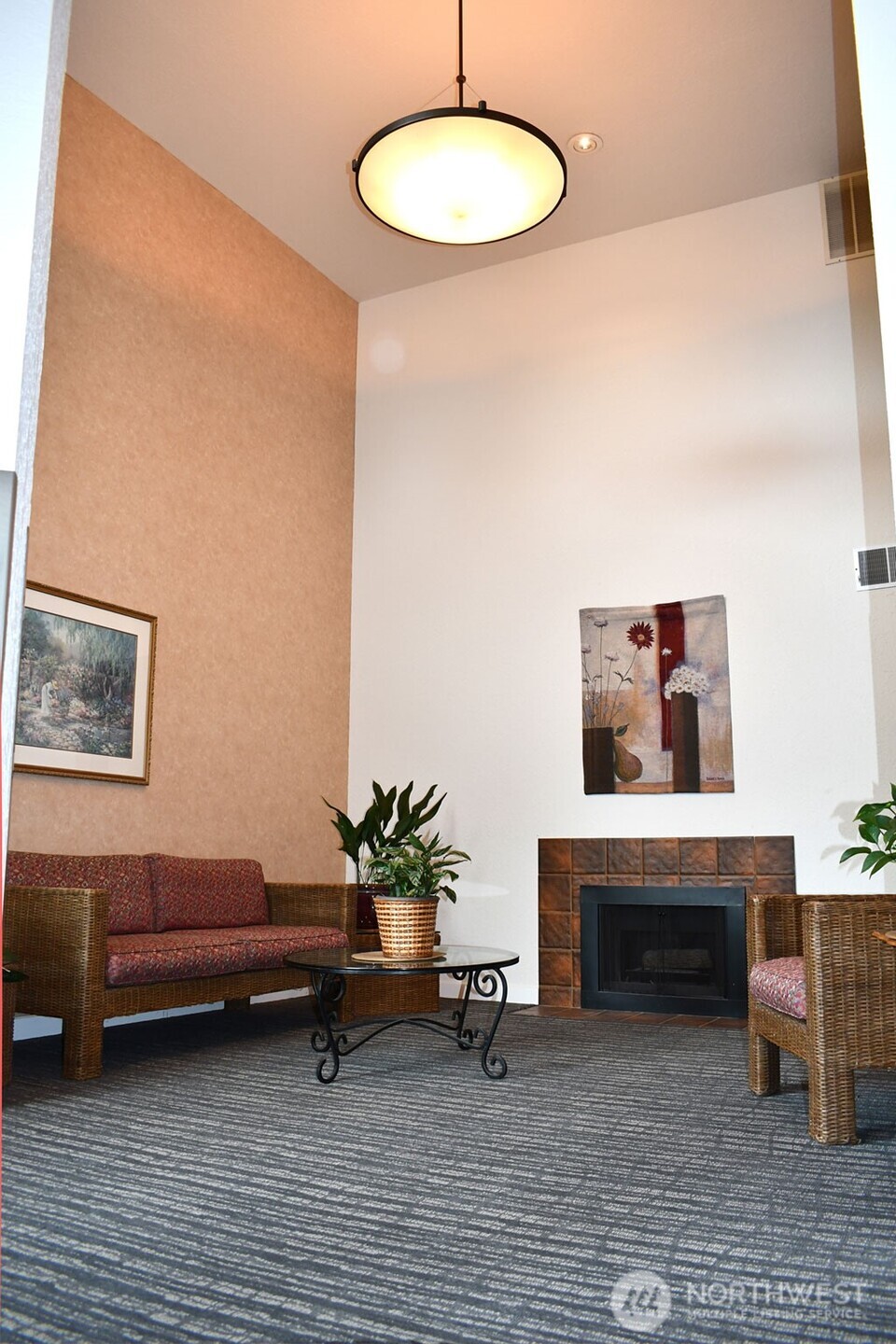 11300 1st Avenue NE #321, Seattle, WA 98125, photo 3 of 40