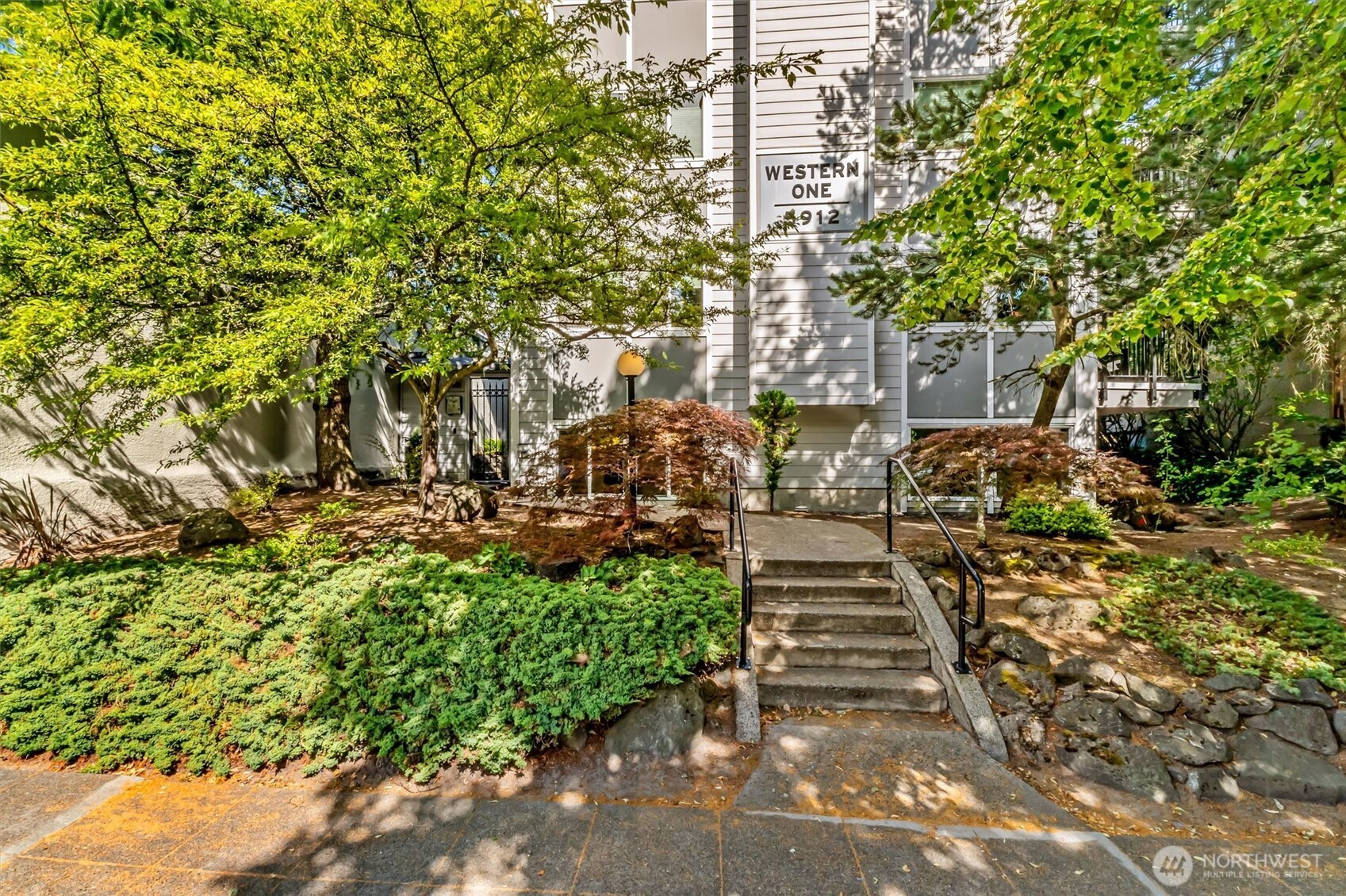 5912 California Avenue SW #102, Seattle, WA 98136, photo 3 of 20