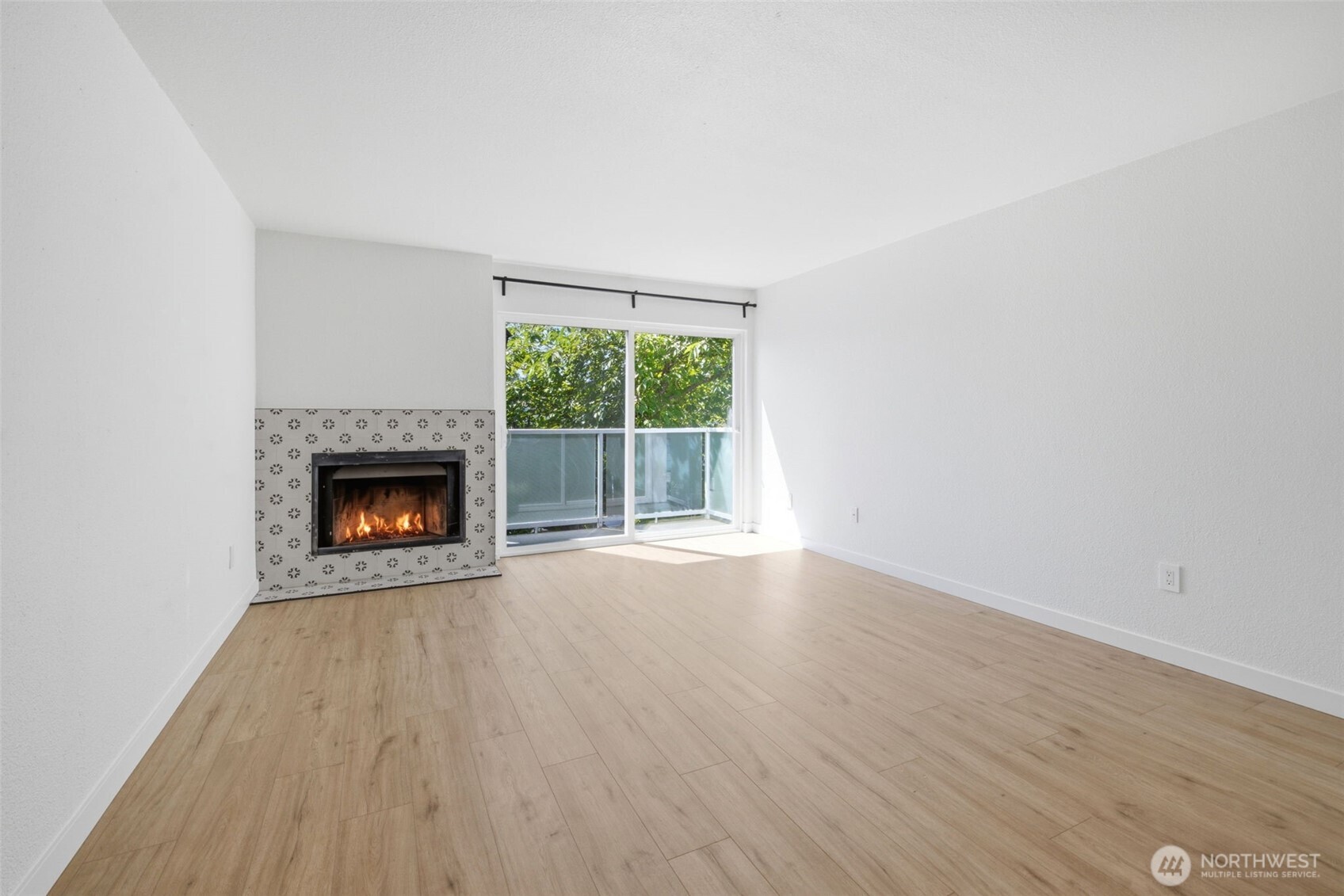 8800 20th Avenue NE #B202, Seattle, WA 98115, photo 5 of 36
