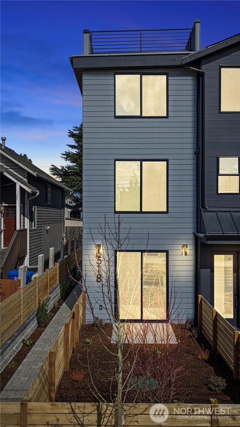 518 N 102nd Street