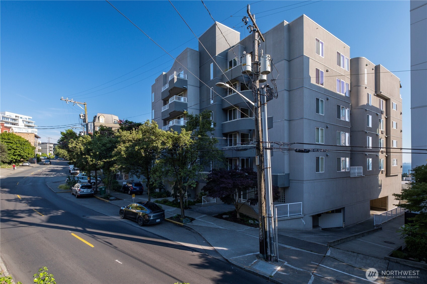 601 W Mercer Place #304