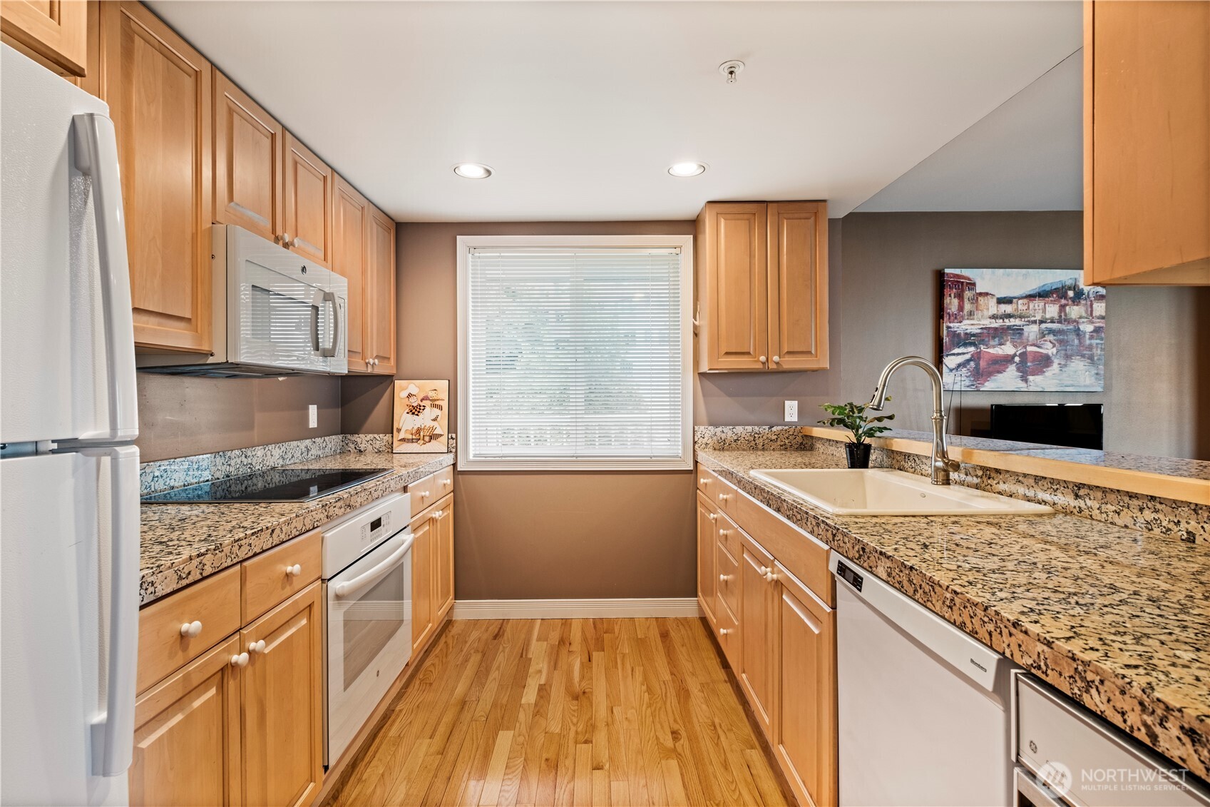 601 W Mercer Place #304, Seattle, WA 98119, photo 2 of 30