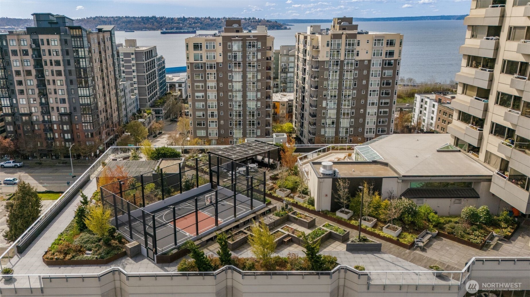 2821 2nd Avenue #1004, Seattle, WA 98121, photo 3 of 34