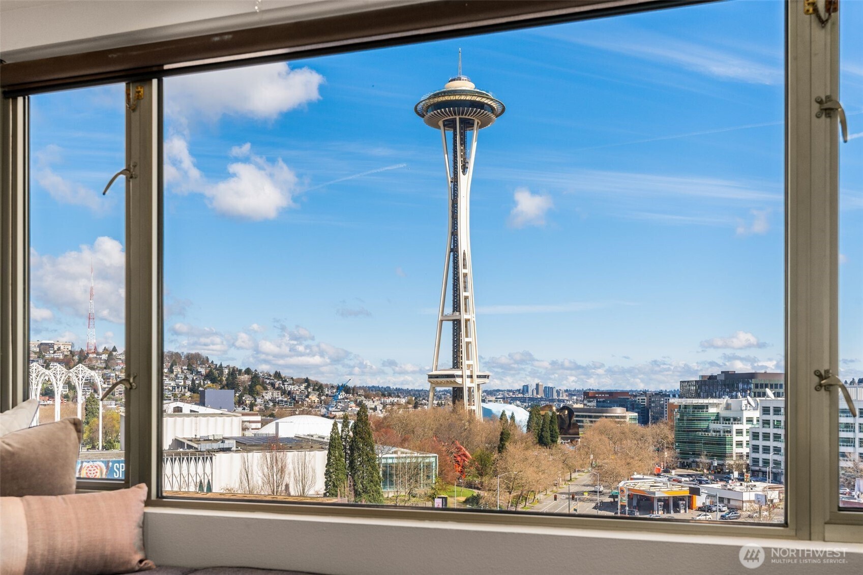 2821 2nd Avenue #1004, Seattle, WA 98121, photo 5 of 34