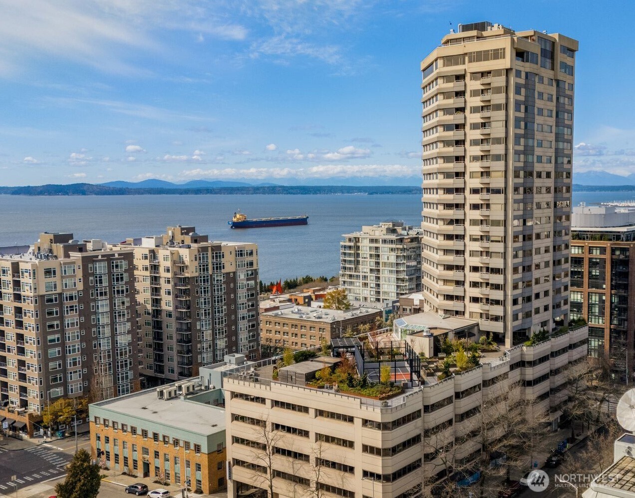 2821 2nd Avenue #1004