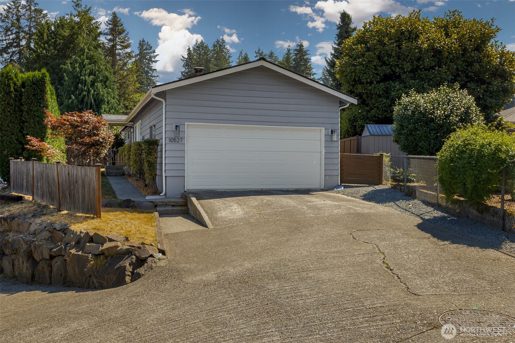 10527 Beardslee Boulevard