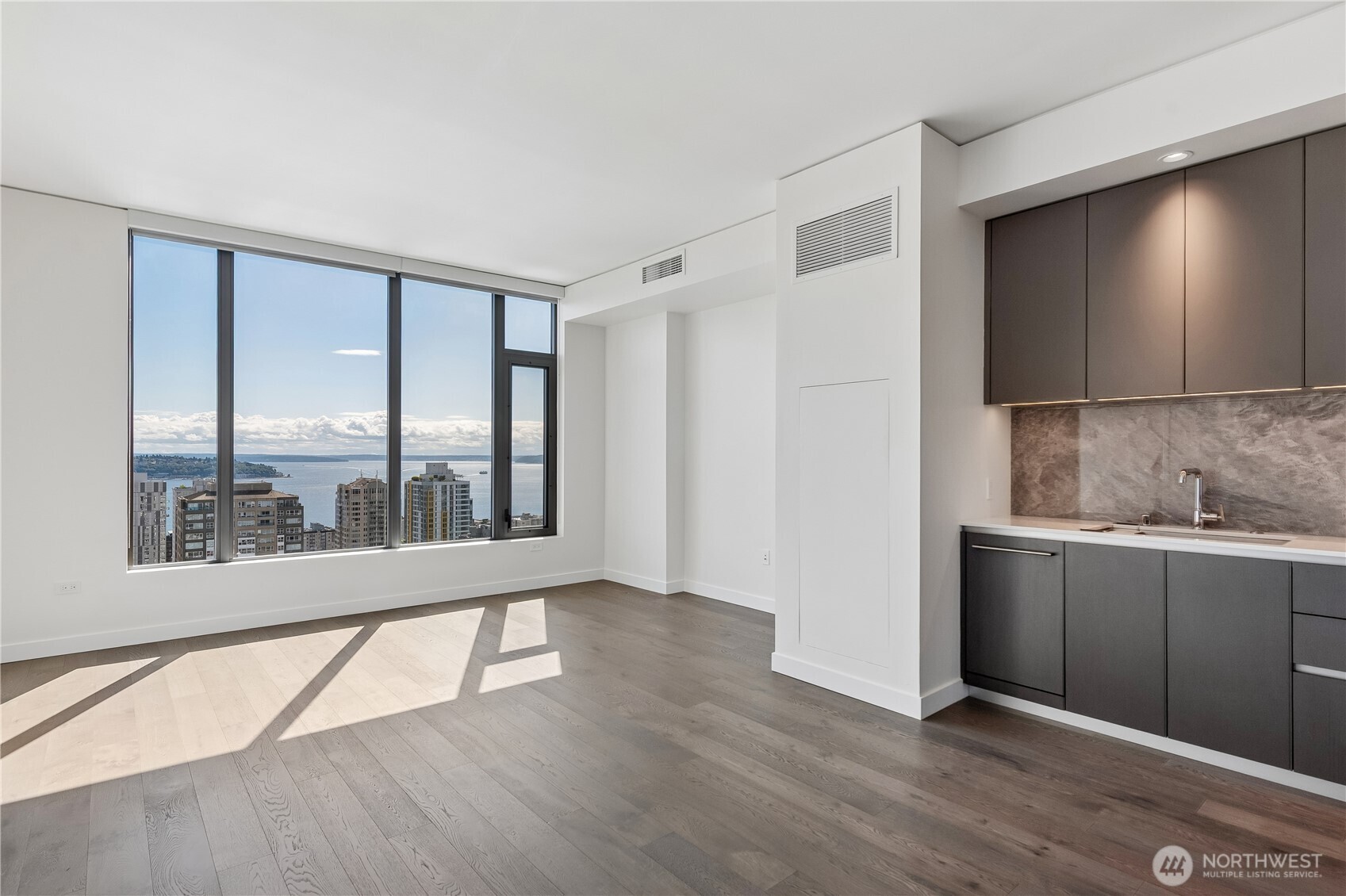 2510 6th Avenue #2705