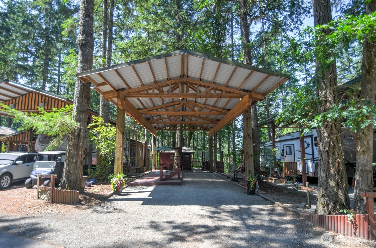 1546 Reservation Road SE #107
